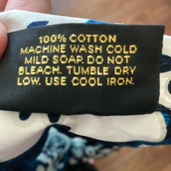 ROYAL CREATIONS Sz  M Hawaiian Style Button Up Short Sleeve Shirt - Picture 5 of 5